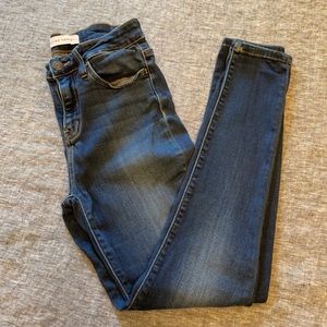 Flying Monkey Stretch Skinny Size 27